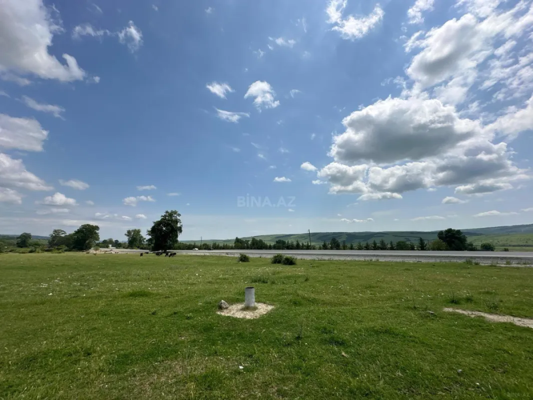 Satılır torpaq sahəsi 400 m²