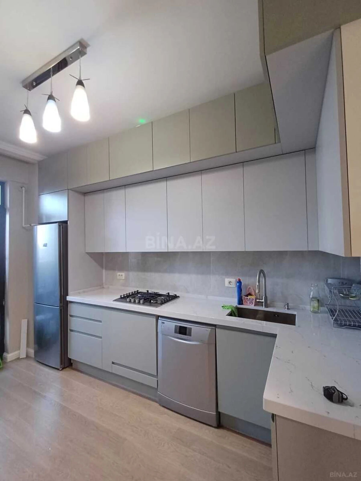 Satılır 3 otaqlı mənzil 85 m²
