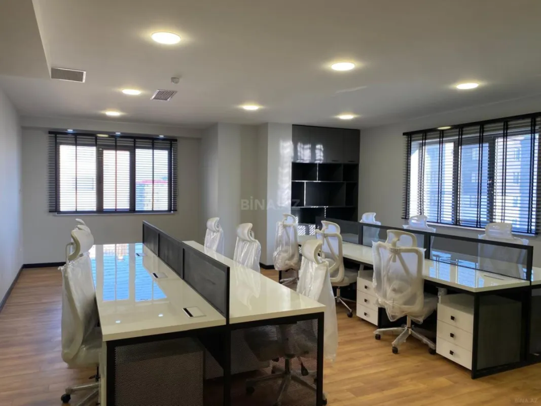 Kirayə verilir 8 otaqlı ofis 190 m²