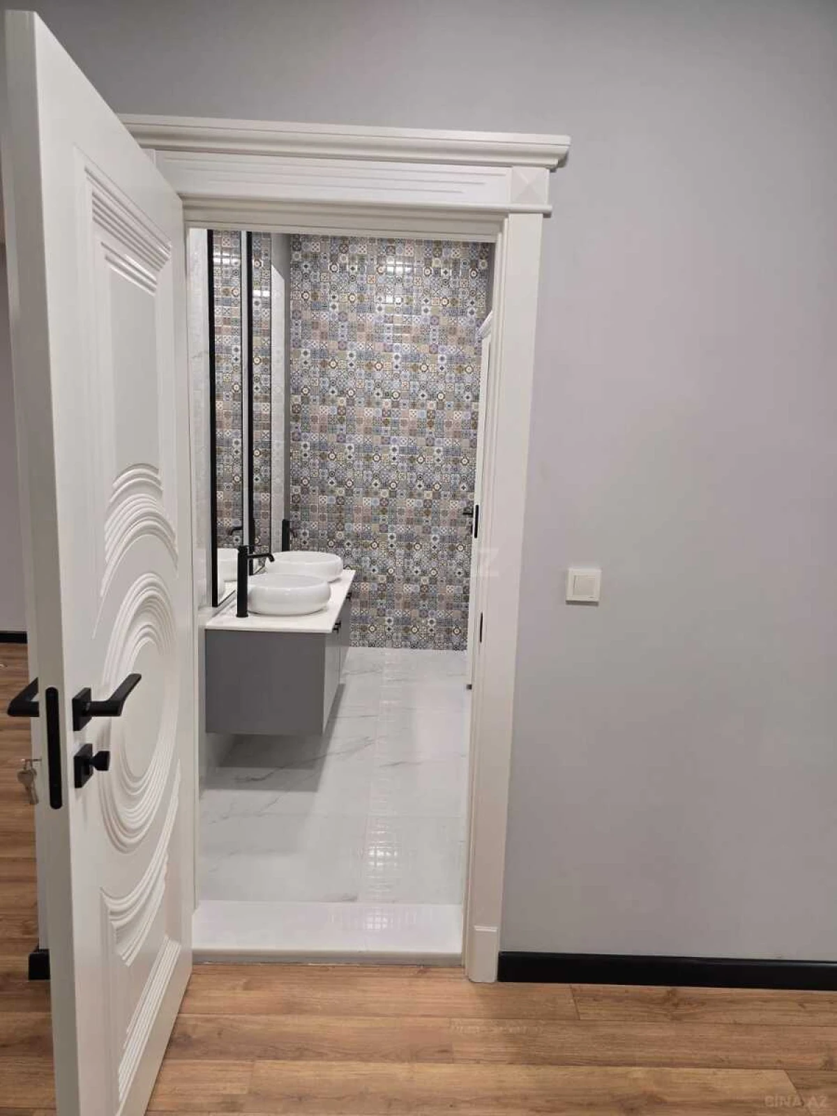 Kirayə verilir 8 otaqlı ofis 190 m²