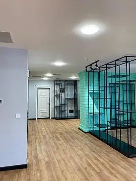 Kirayə verilir 8 otaqlı ofis 190 m²