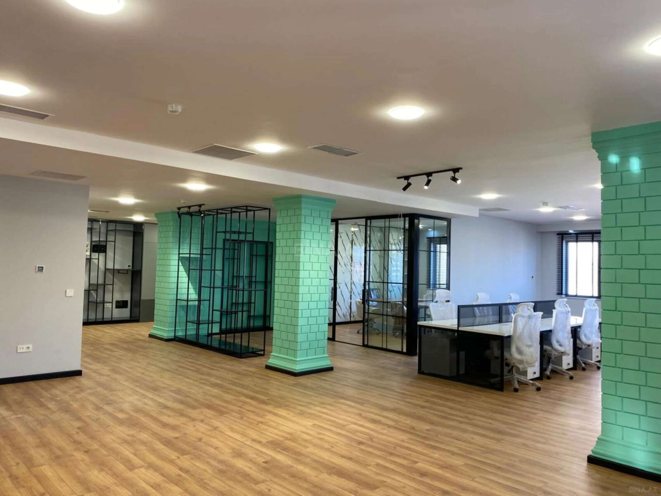 Kirayə verilir 8 otaqlı ofis 190 m²