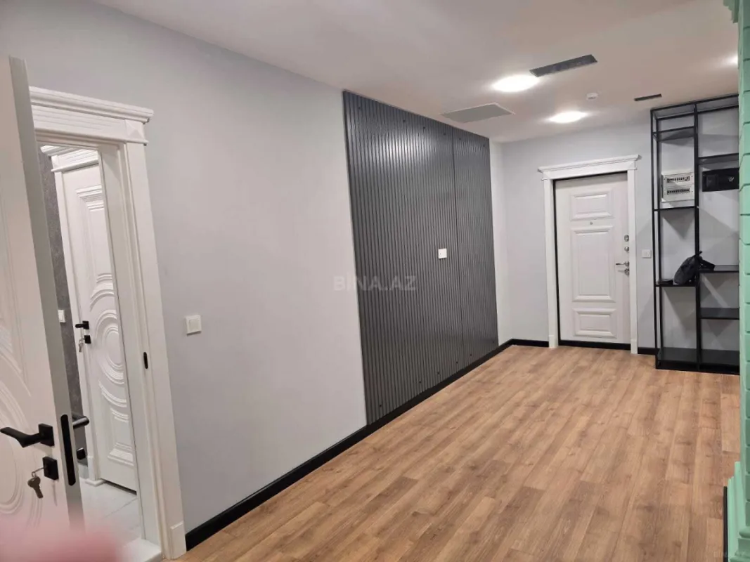 Kirayə verilir 8 otaqlı ofis 190 m²