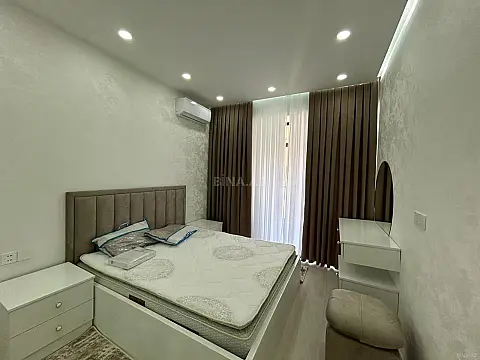 Kirayə verilir 2 otaqlı mənzil 70 m²