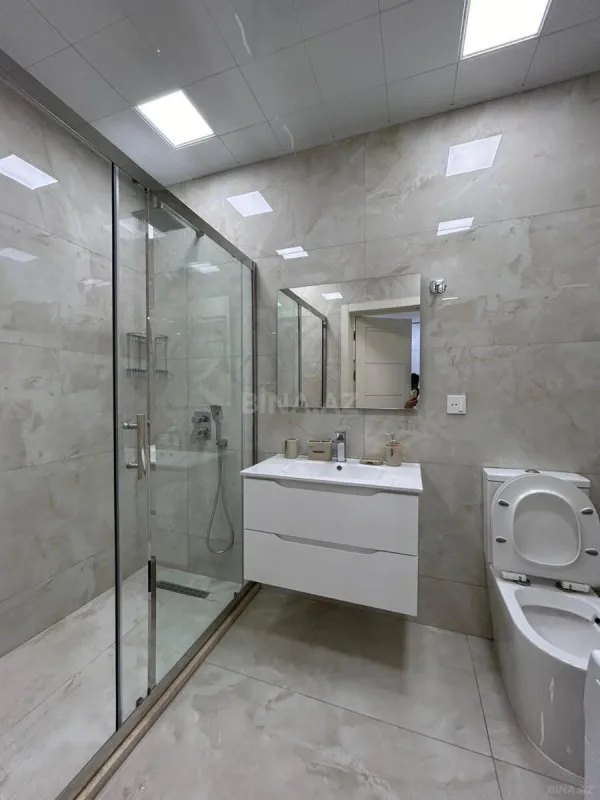 Kirayə verilir 2 otaqlı mənzil 70 m²