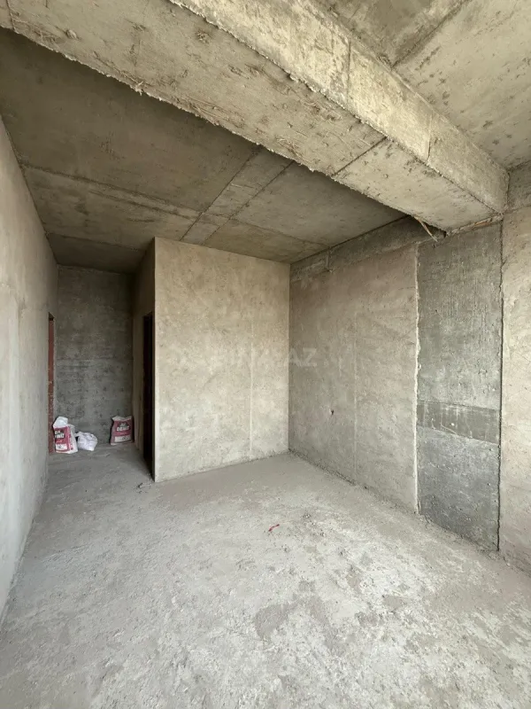 Satılır 3 otaqlı mənzil 118 m²