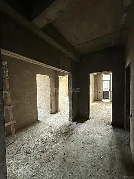 Satılır 3 otaqlı mənzil 118 m²