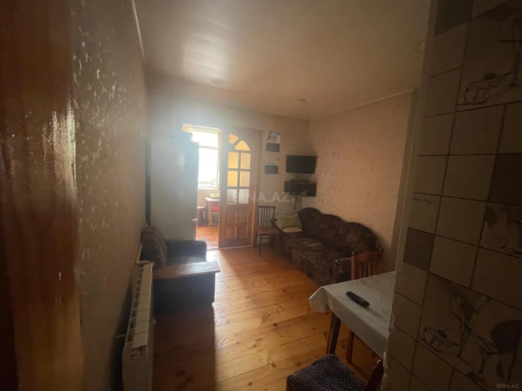 Satılır 4 otaqlı mənzil 90 m²