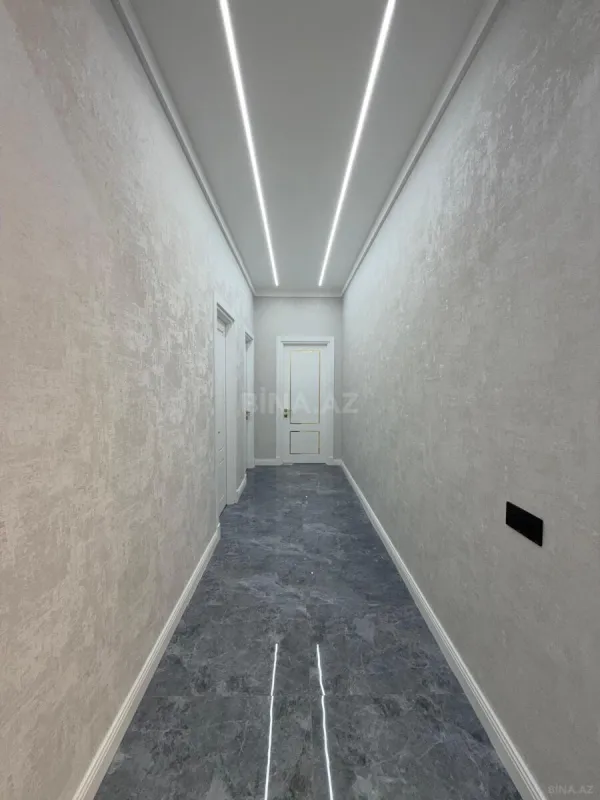 Satılır 4 otaqlı mənzil 160 m²