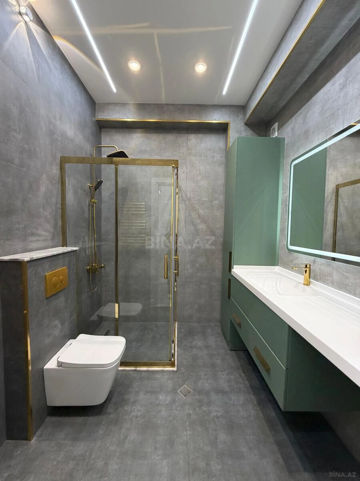 Satılır 4 otaqlı mənzil 160 m²