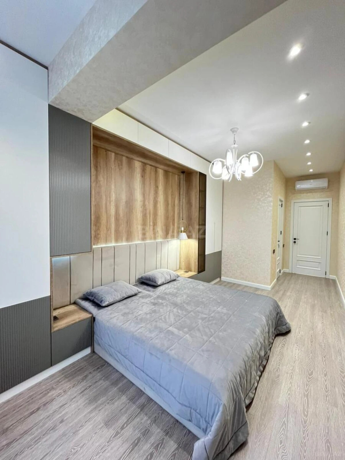 Satılır 3 otaqlı mənzil 104 m²