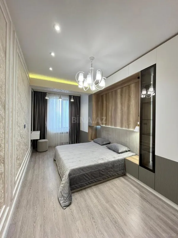 Satılır 3 otaqlı mənzil 104 m²