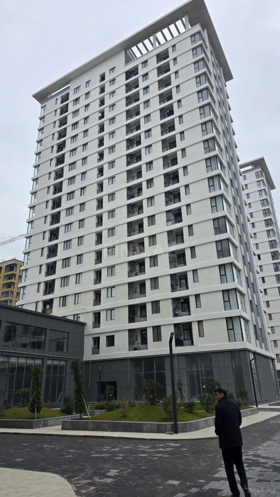 Satılır 2 otaqlı mənzil 75 m²