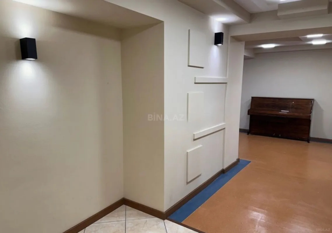 Kirayə verilir 7 otaqlı ofis 280 m²