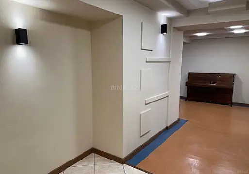 Kirayə verilir 7 otaqlı ofis 280 m²