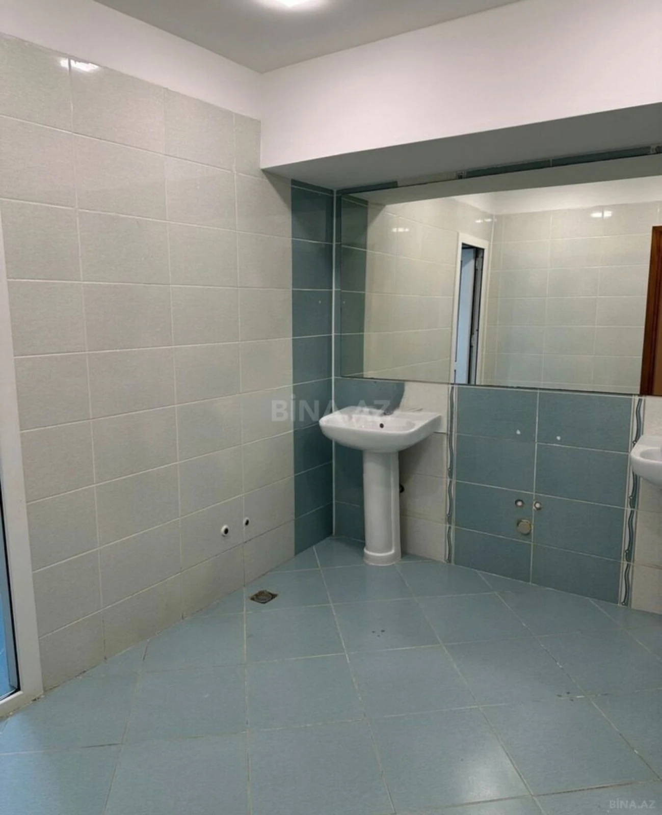 Kirayə verilir 7 otaqlı ofis 280 m²