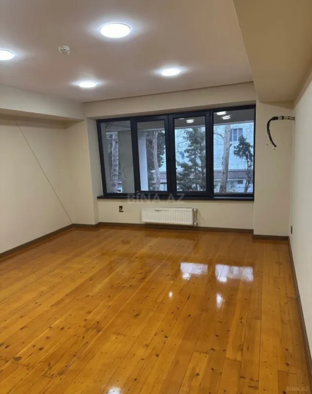 Kirayə verilir 7 otaqlı ofis 280 m²