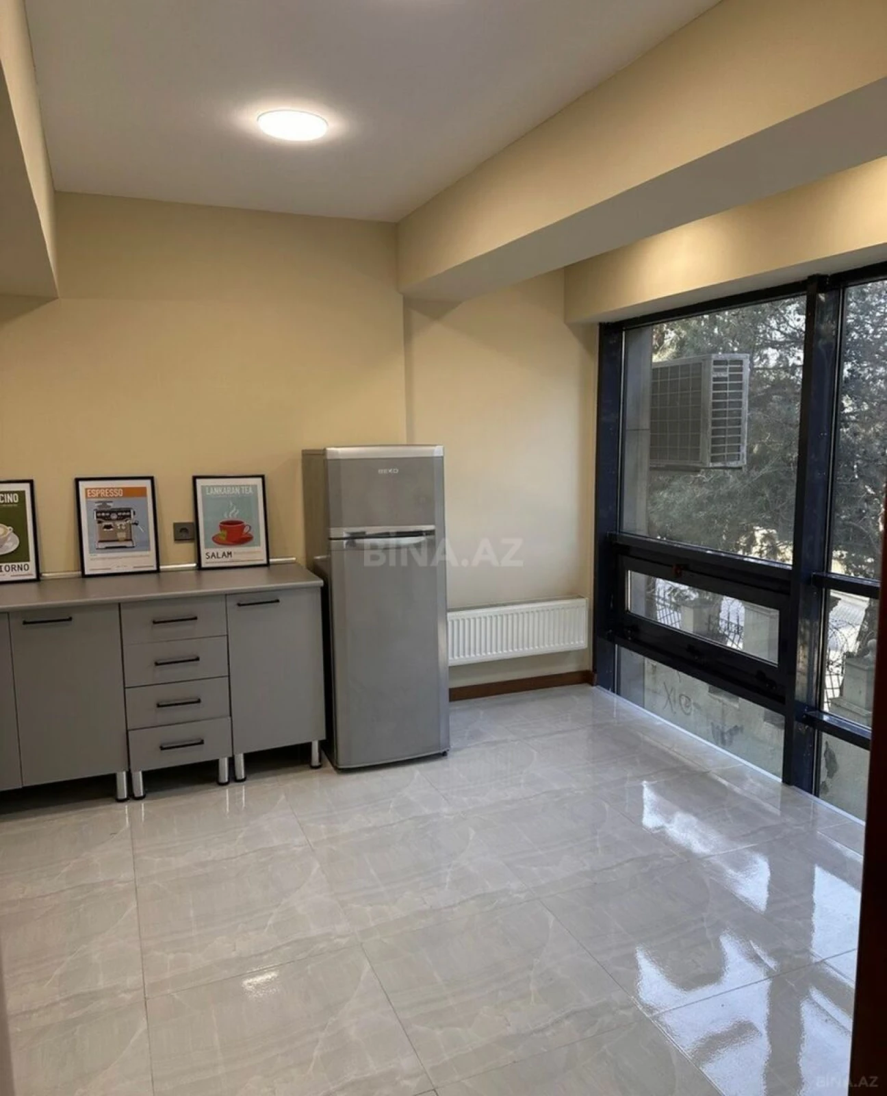 Kirayə verilir 7 otaqlı ofis 280 m²