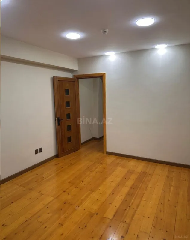 Kirayə verilir 7 otaqlı ofis 280 m²