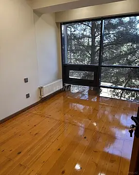 Kirayə verilir 7 otaqlı ofis 280 m²