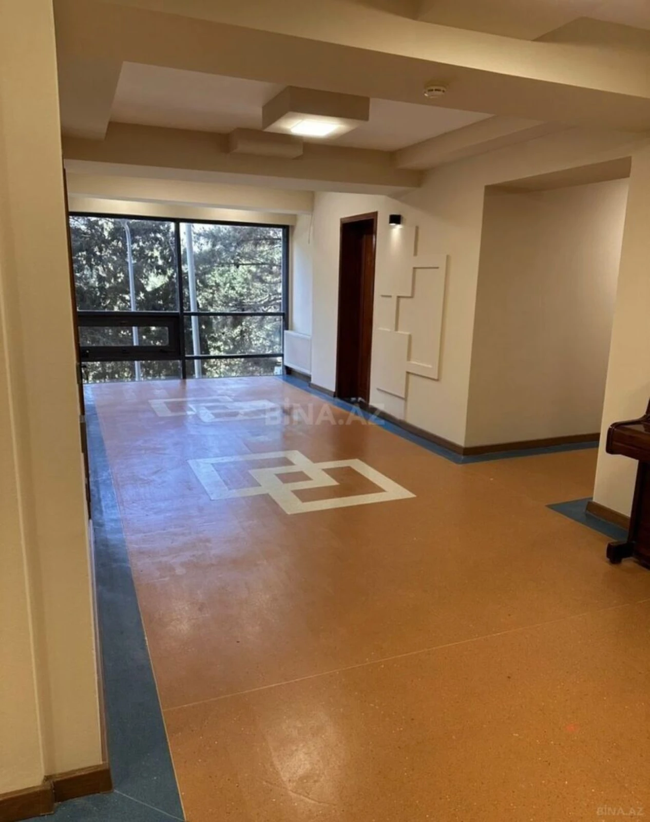 Kirayə verilir 7 otaqlı ofis 280 m²