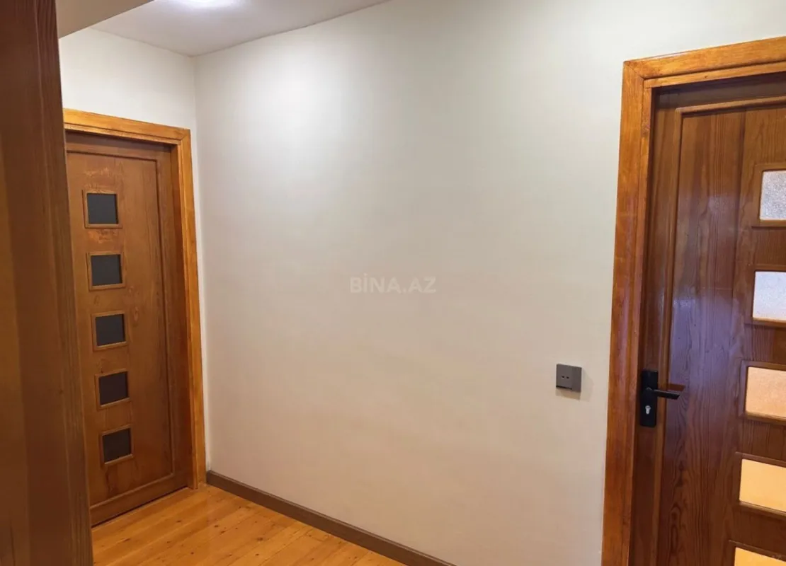 Kirayə verilir 7 otaqlı ofis 280 m²