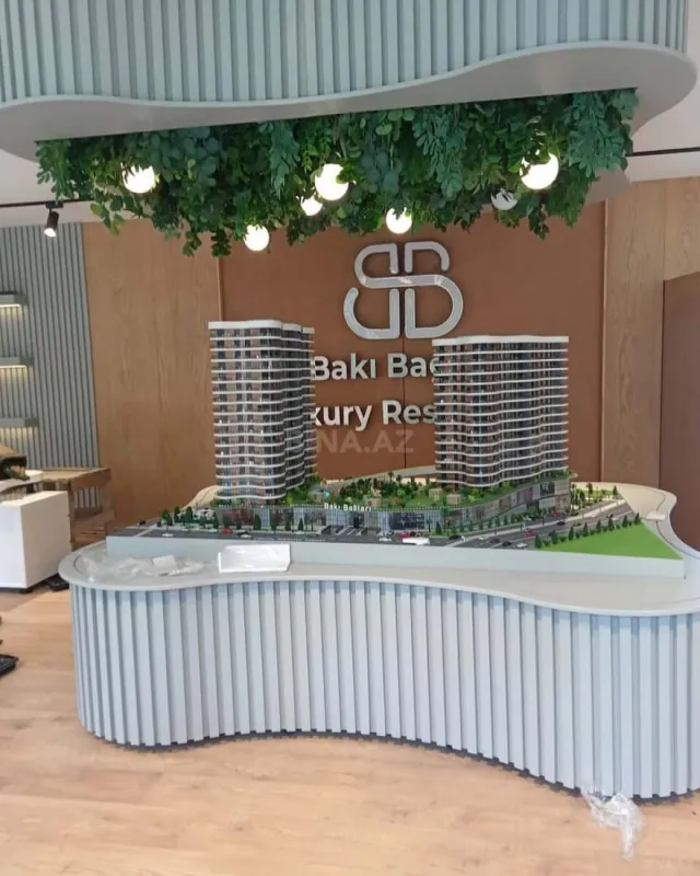 Satılır 5 otaqlı mənzil 272.4 m²