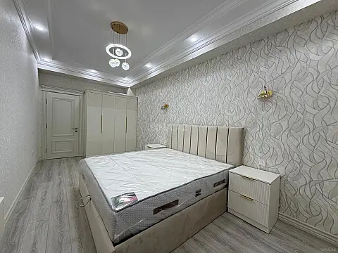 Kirayə verilir 2 otaqlı mənzil 96 m²