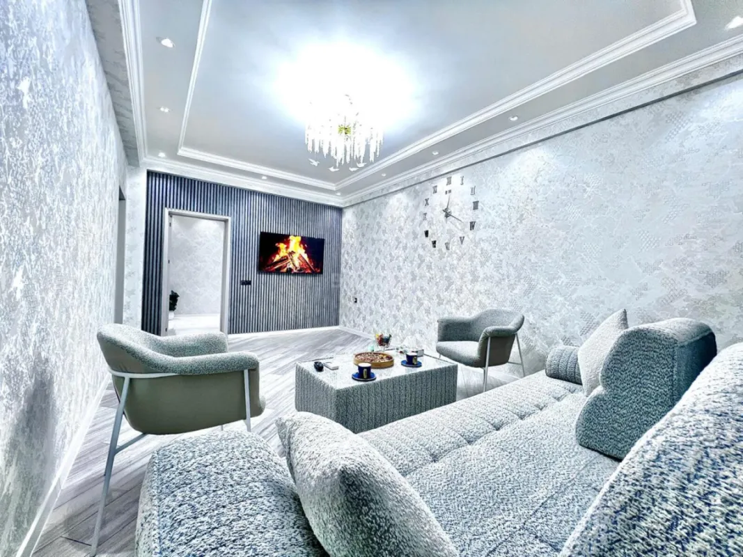 Satılır 2 otaqlı mənzil 75 m²