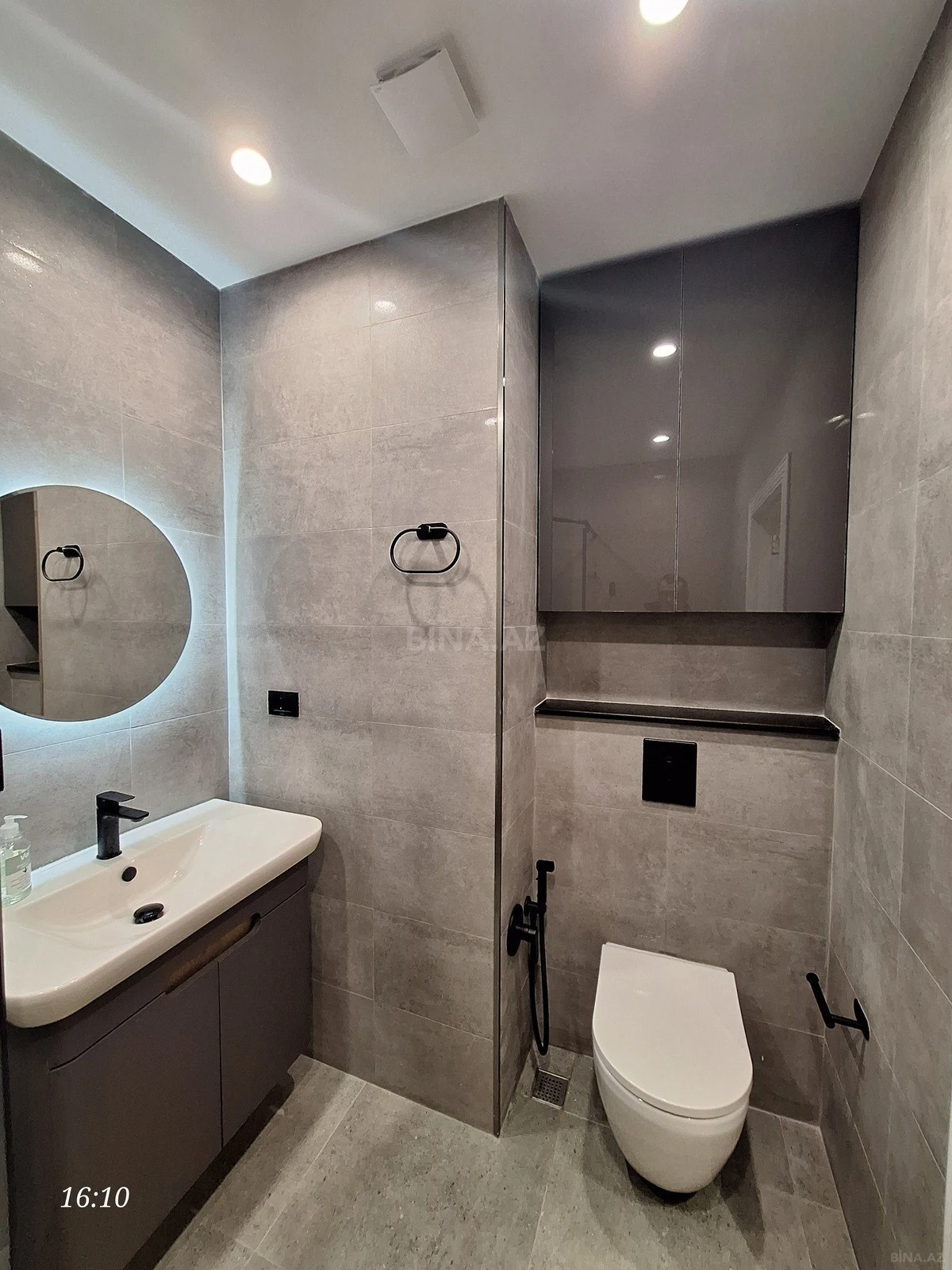 Satılır 2 otaqlı mənzil 54 m²