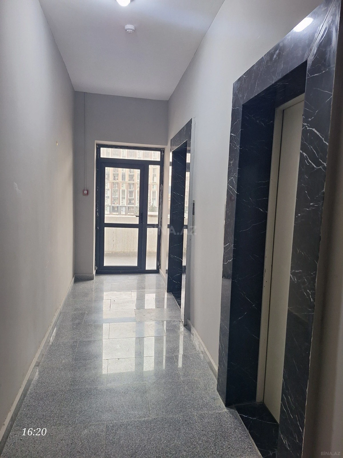 Satılır 2 otaqlı mənzil 54 m²
