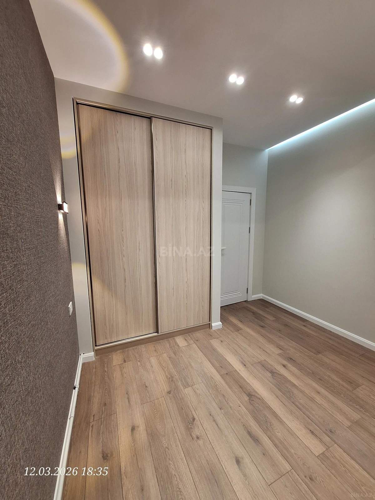 Satılır 2 otaqlı mənzil 54 m²