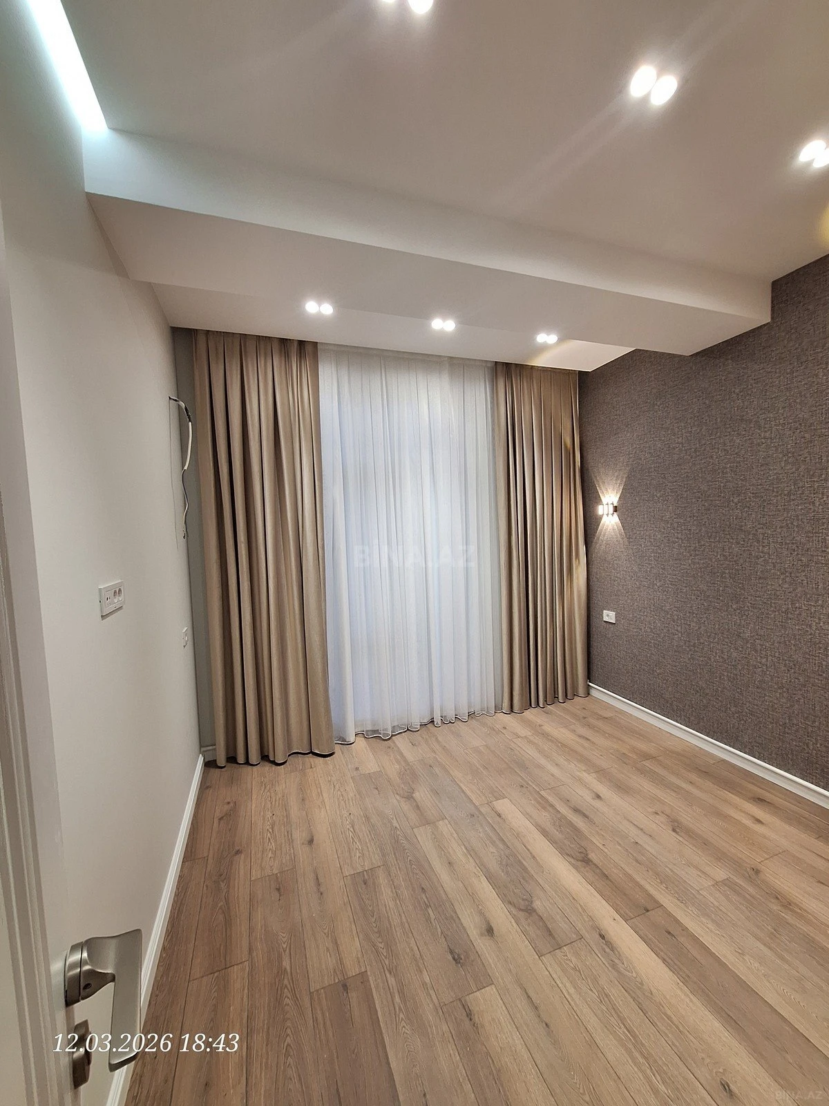 Satılır 2 otaqlı mənzil 54 m²
