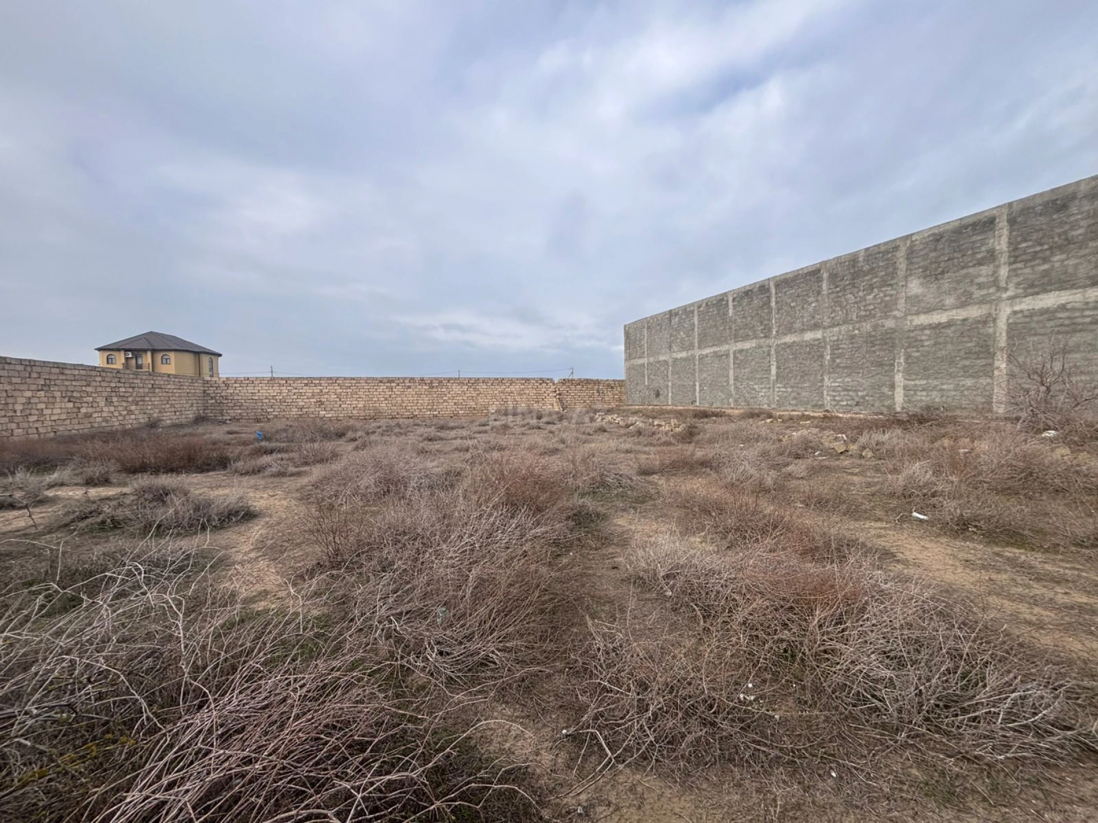 Satılır torpaq sahəsi 9 m²