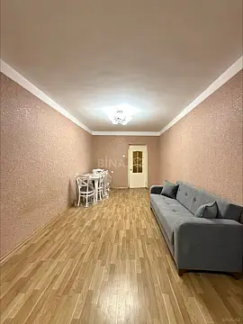 Kirayə verilir 2 otaqlı mənzil 70 m²