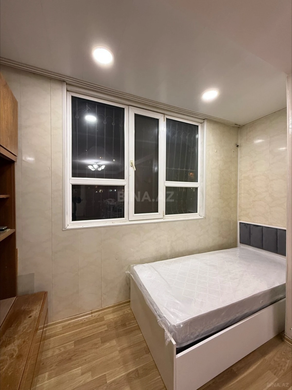 Kirayə verilir 2 otaqlı mənzil 70 m²