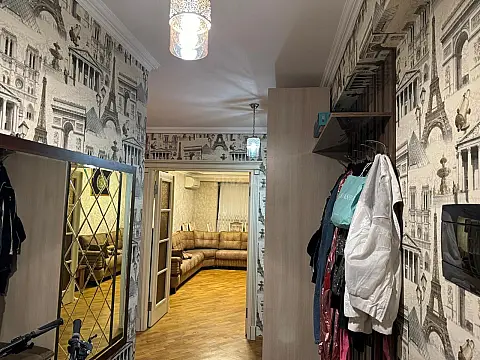 Satılır 3 otaqlı mənzil 112 m²