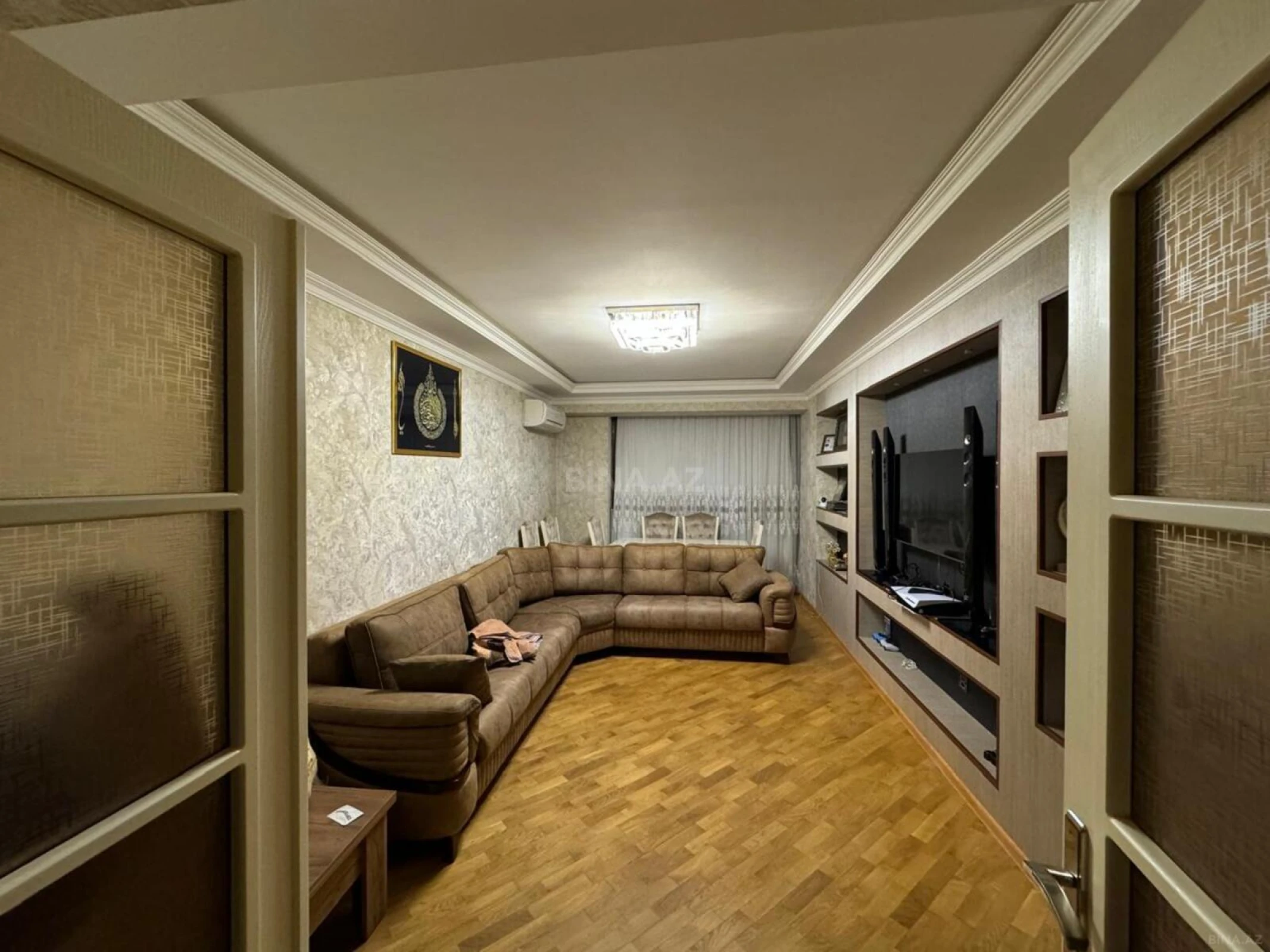 Satılır 3 otaqlı mənzil 112 m²