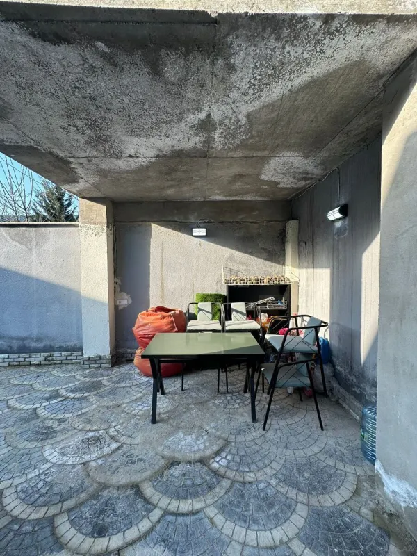 Satılır 4 otaqlı həyət evi 130 m²