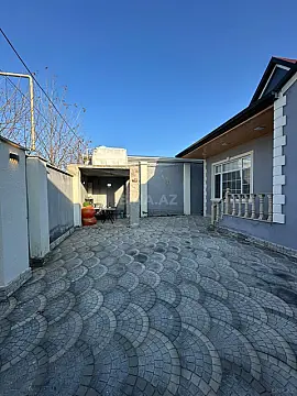 Satılır 4 otaqlı həyət evi 130 m²