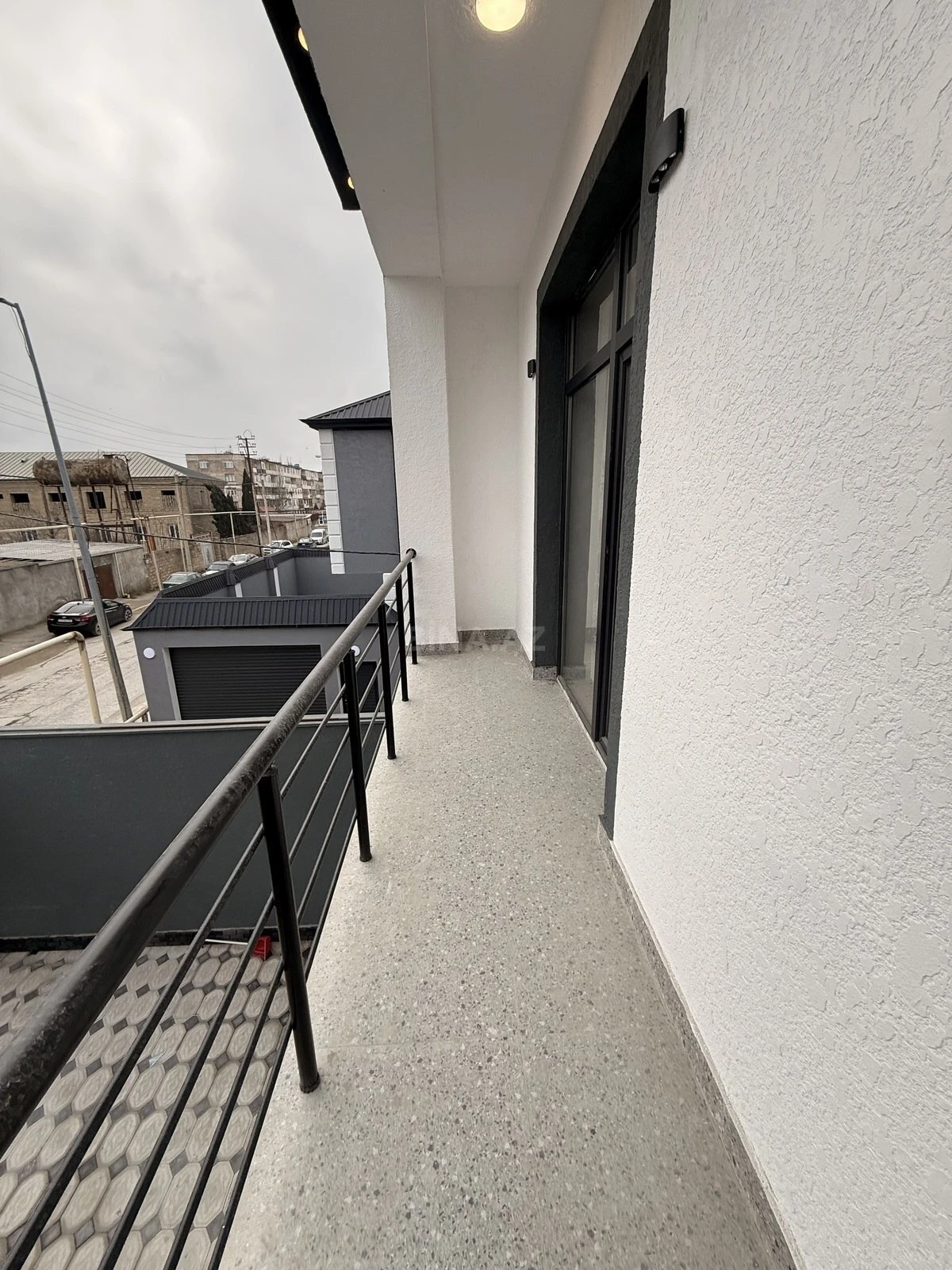 Satılır 5 otaqlı həyət evi 205 m²