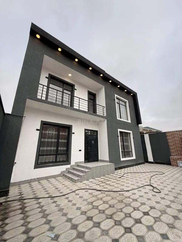 Satılır 5 otaqlı həyət evi 205 m²