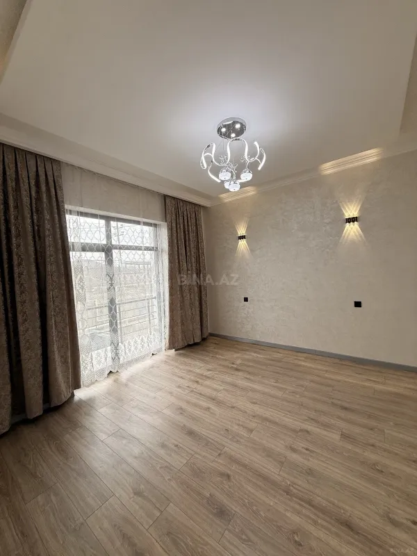 Satılır 5 otaqlı həyət evi 205 m²