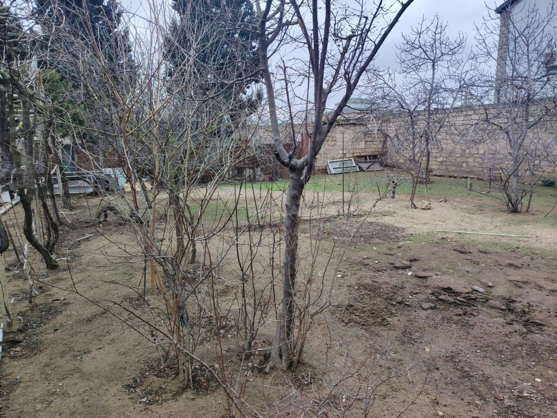 Satılır torpaq sahəsi 4 m²