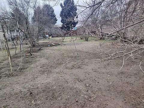Satılır torpaq sahəsi 4 m²