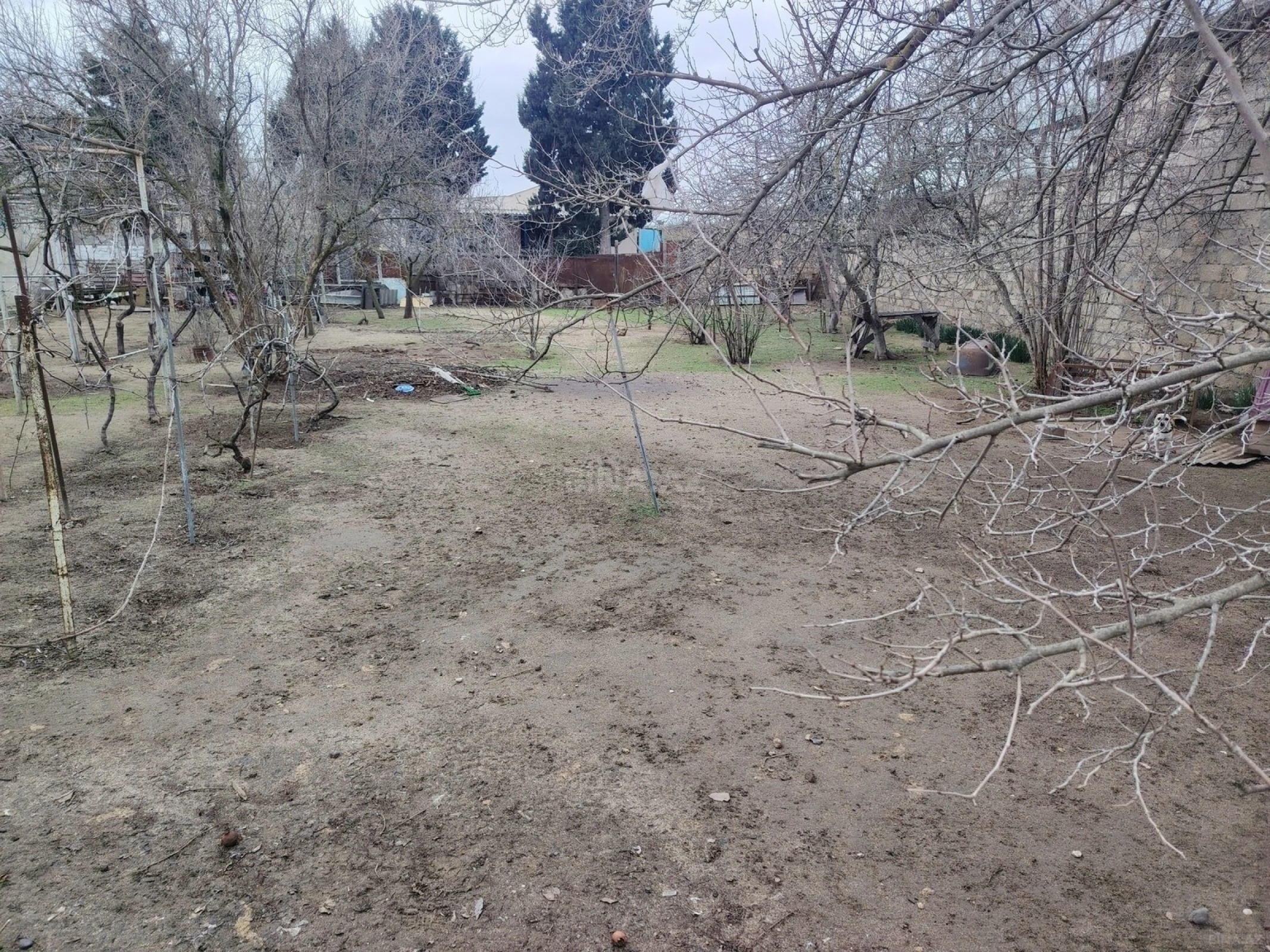 Satılır torpaq sahəsi 4 m²