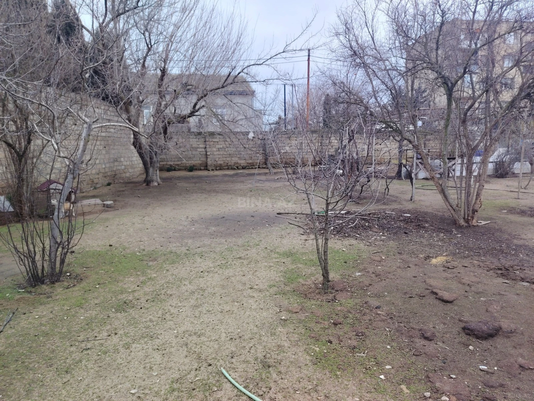 Satılır torpaq sahəsi 4 m²