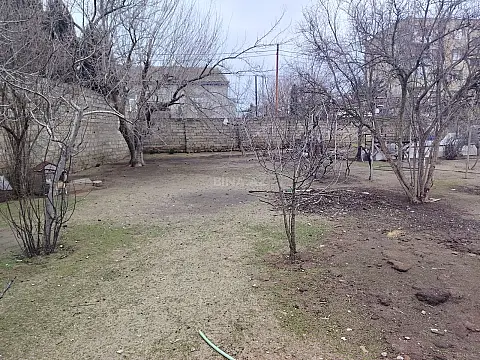 Satılır torpaq sahəsi 4 m²