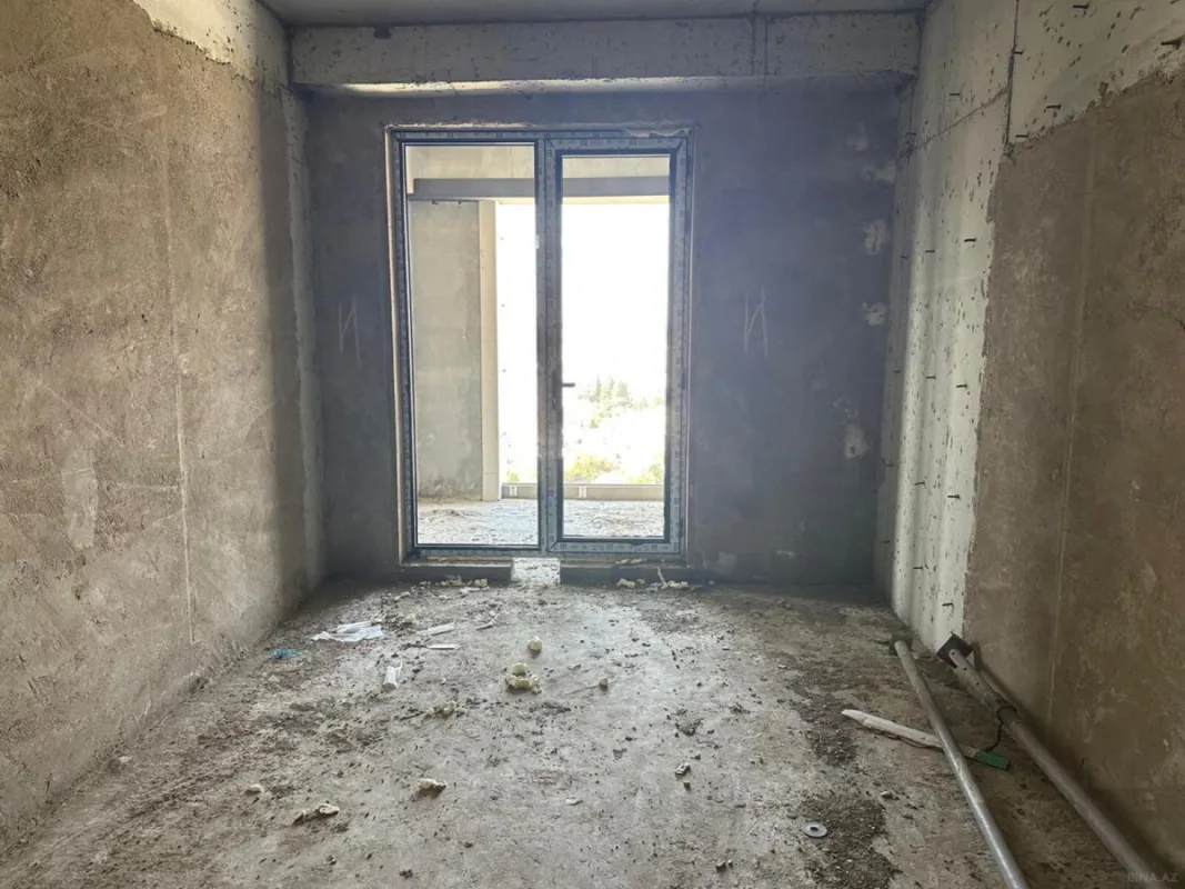 Satılır 3 otaqlı mənzil 147 m²