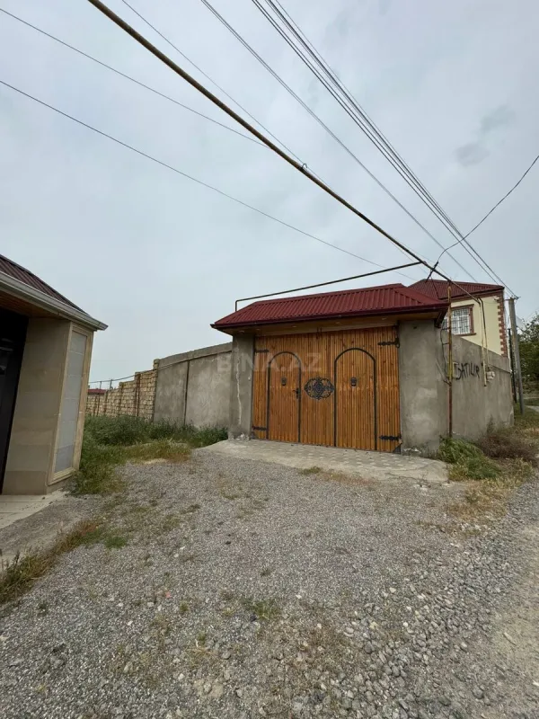 Satılır 4 otaqlı həyət evi 128 m²